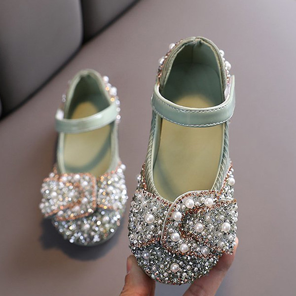 Laste säravad pärlite ja takjapaelaga kingad