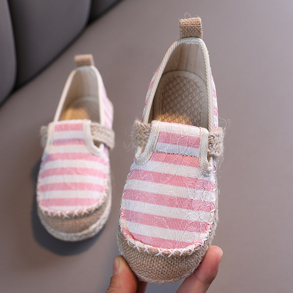 Laste triibulised lameda tallaga vabaajajalatsid tüdrukutele