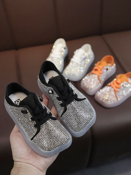 Ležerne dječje cipele s kamenčićima i vezicama