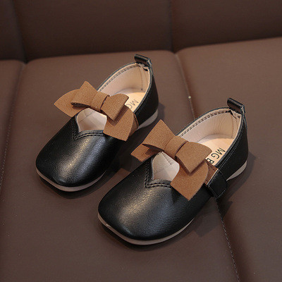 Öko-nahast valmistatud vabaaja lastejalatsid paelaga