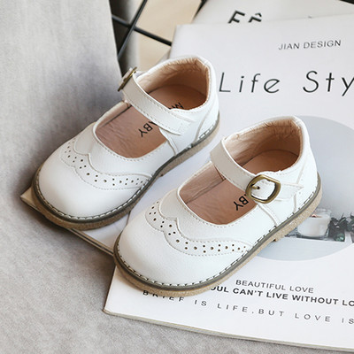 Öko-nahast metallist pandlaga lastejalatsid