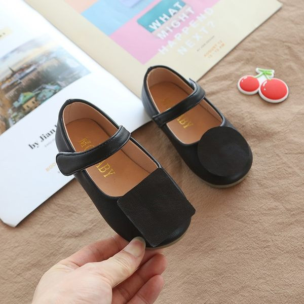 Moodsad lastejalatsite tüüpi sussid takjakinnitusega - ökonahk