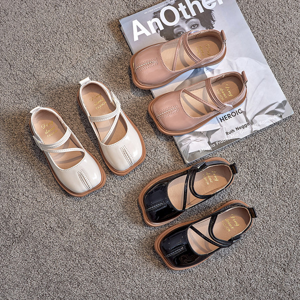 Bērnu ādas apavi ar velcro