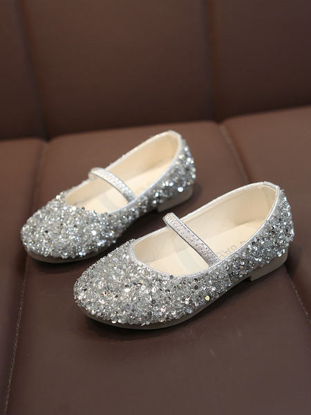 Παιδικά παπούτσια με επίπεδη σόλα και γυαλιστερό εφέ