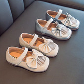 Μοντέρνα παιδικά παπούτσια με κορδέλα - κατασκευασμένο από οικολογικό δέρμα