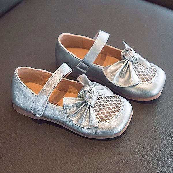 Μοντέρνα παιδικά παπούτσια με κορδέλα - κατασκευασμένο από οικολογικό δέρμα