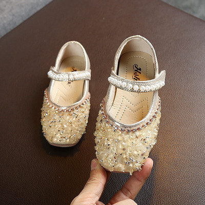 Uus pärlite ja kivikestega lastejalatsite mudel tüdrukutele