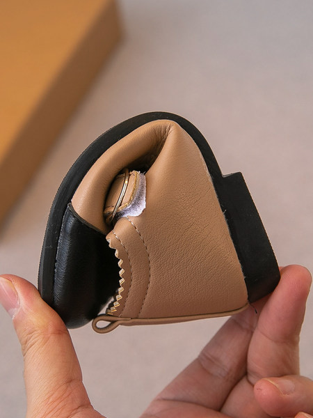 Aktuāli bērnu ādas apavi meitenēm