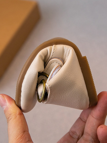 Παιδικά έκο δερμάτινα παπούτσια με αγκράφες για κορίτσια