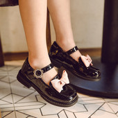 Νέο μοντέλο έκο δερμάτινα παπούτσια με αγκράφα και κορδέλα