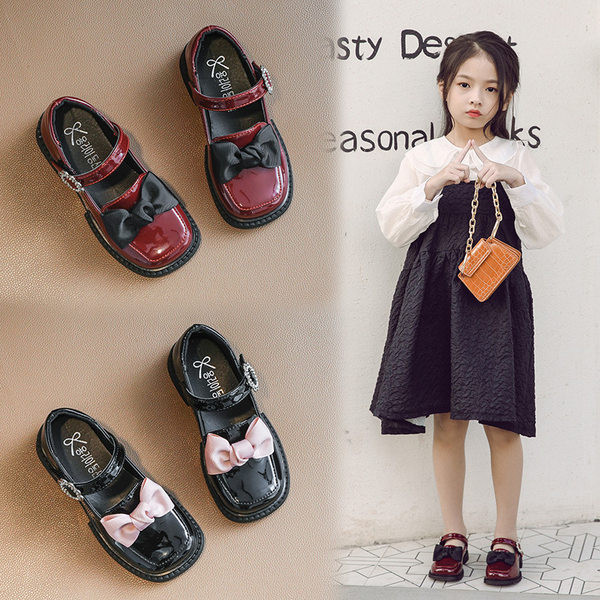 Νέο μοντέλο έκο δερμάτινα παπούτσια με αγκράφα και κορδέλα