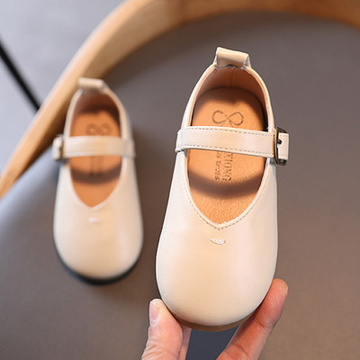 Öko-nahast valmistatud laste vabaajajalatsid metallist pandlaga