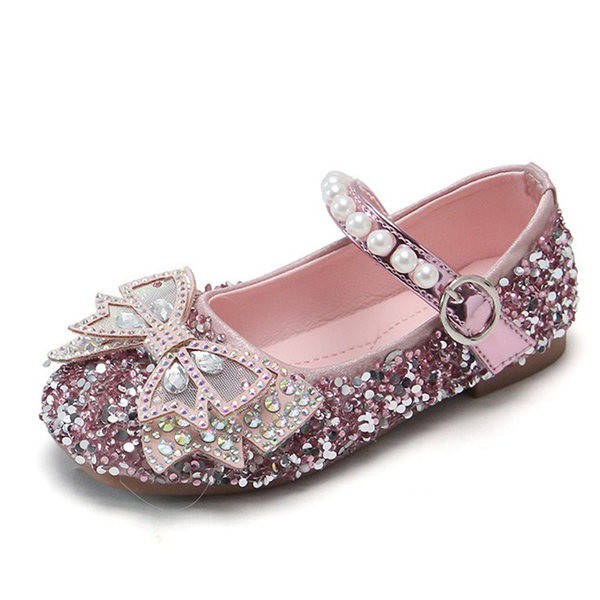 Laste stiilsed paelpärlite ja dekoratiivkividega kinnised kingad