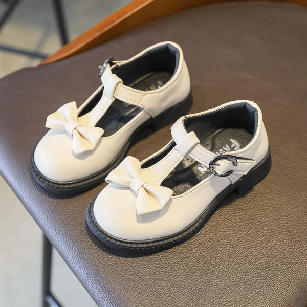 Νέο  μοντέλο έκο δερμάτινα παπούτσια με κορδέλα 