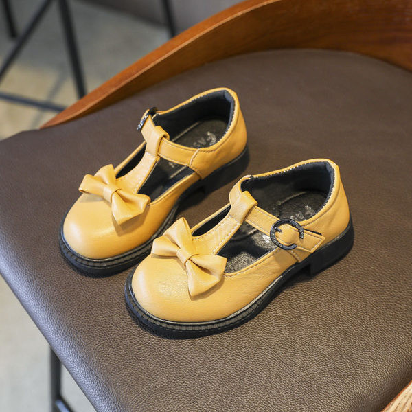 Νέο  μοντέλο έκο δερμάτινα παπούτσια με κορδέλα 