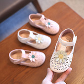 Παιδικά παπούτσια με επίπεδη σόλα και διακόσμηση λουλουδιών