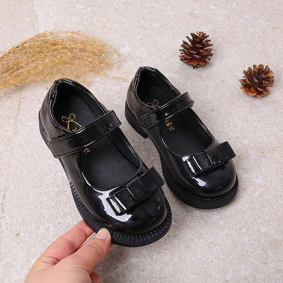 Uus mudel kinnised kingad Briti stiilis paela ja takjakinnitusega