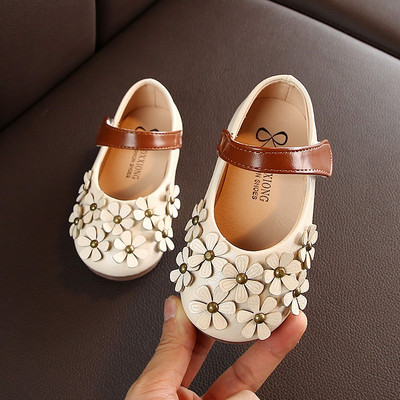 Lameda talla ja takjakinnitusega vabaaja lastejalatsid