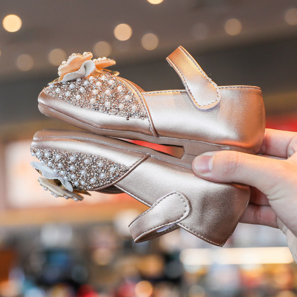 Uus pärlite ja paelaga kevadkingad