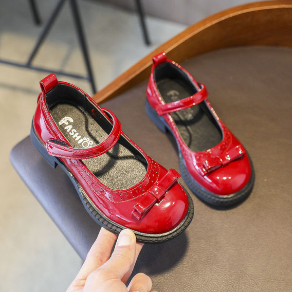 Έκο δερμάτινα παπούτσια  με κορδέλα