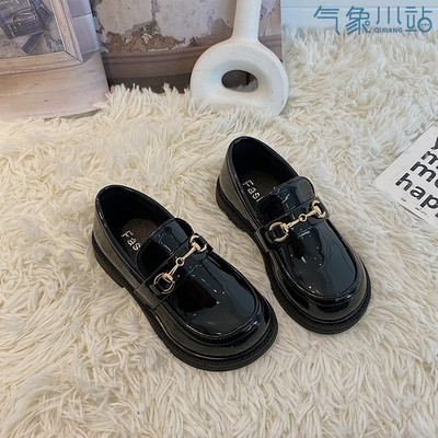 Παιδικά παπούτσια με μεταλλική διακόσμηση σε δύο χρώματα