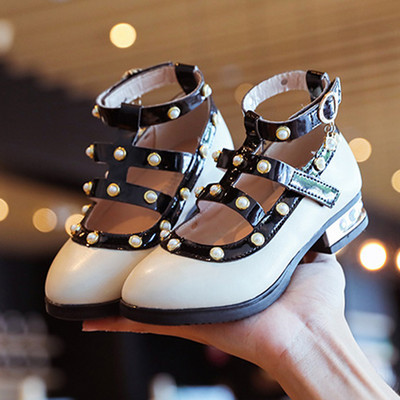 Metallist pandla ja pärlitega laste nahast kingad