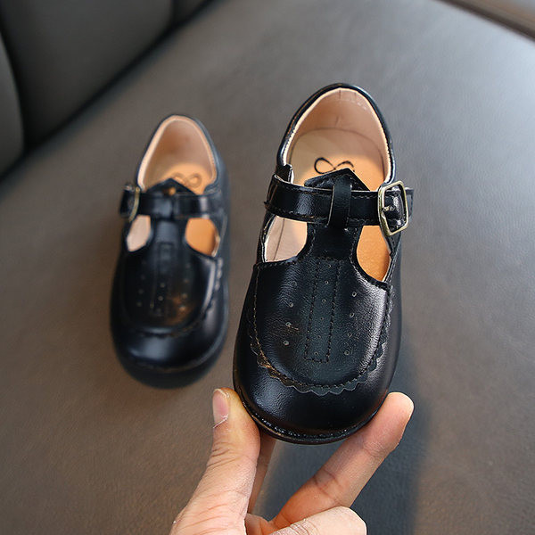 Lameda talla ja pandlaga nahast lastejalatsid