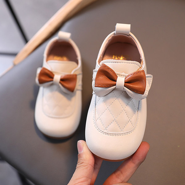 Ādas bērnu apavi ar lenti-meitenēm