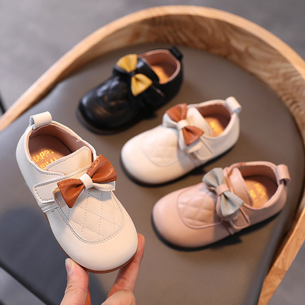 Ādas bērnu apavi ar lenti-meitenēm