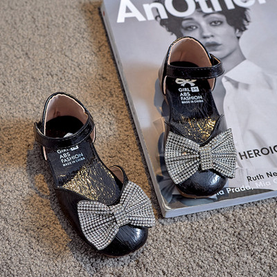 Uus mudel paela ja kivikestega kevad-suvised kingad