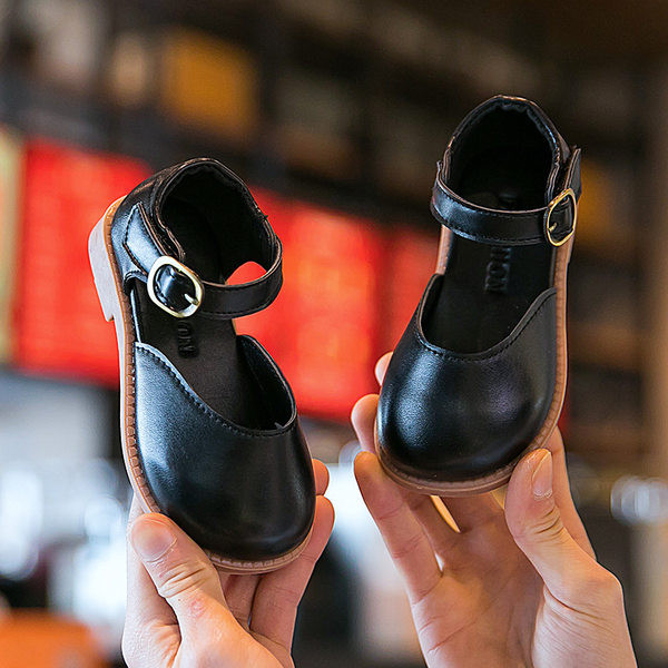 Καθημερινά παπούτσια από οικολογικό δέρμα για κορίτσια με αγκράφα