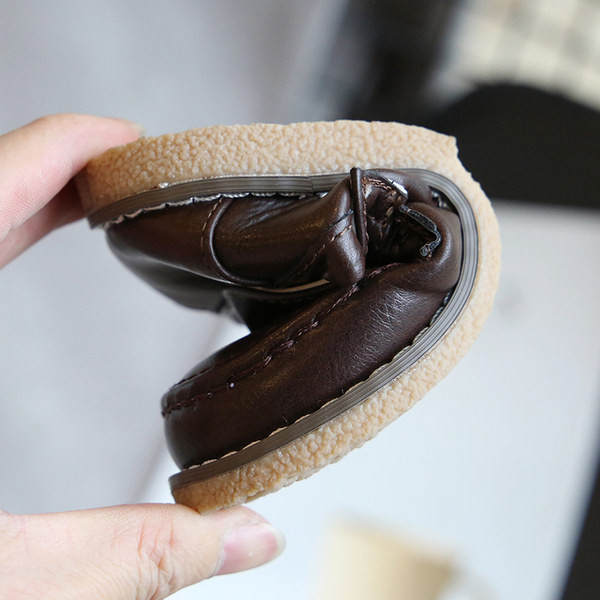 Bērnu ikdienas apavi no mākslīgās ādas trīs krāsās