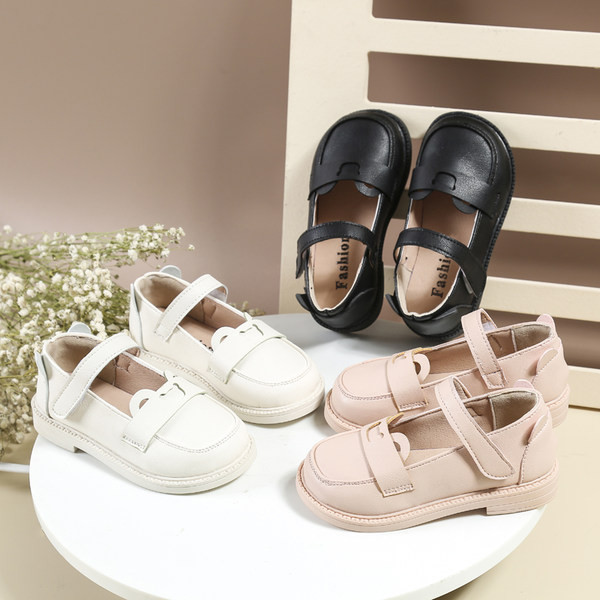 Laste nahast vabaajajalatsid takjakinnitusega