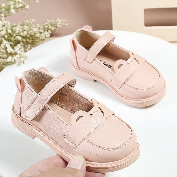 Laste nahast vabaajajalatsid takjakinnitusega