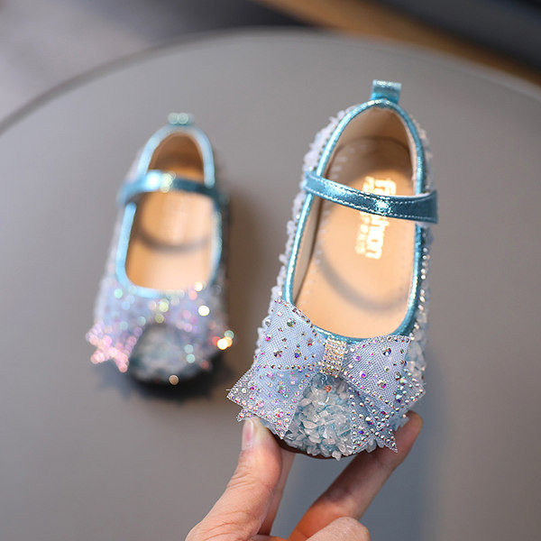 Ikdienas bērnu apavi ar lenti un akmentiņiem