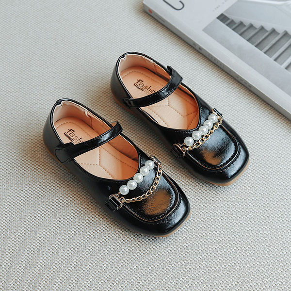 Παιδικά παπούτσια casual από οικολογικό δέρμα με επίπεδη σόλα και μαργαριτάρια