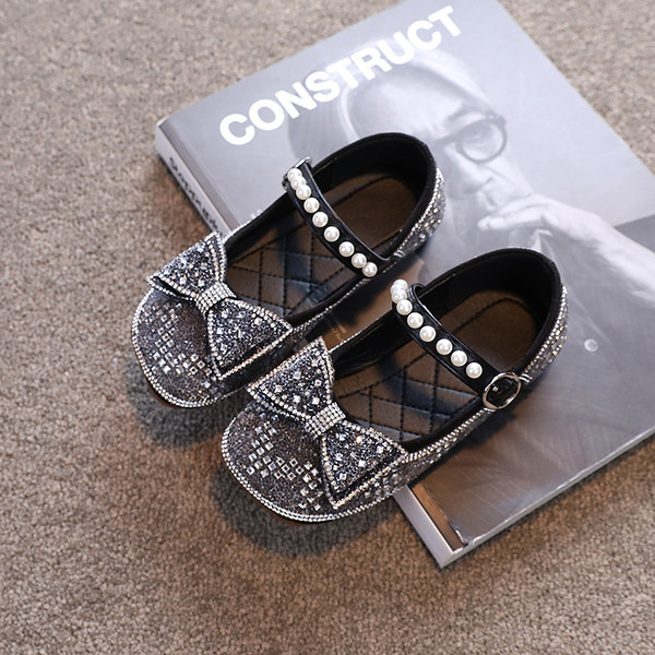 Stilīgi bērnu apavi ar lenti un akmentiņiem