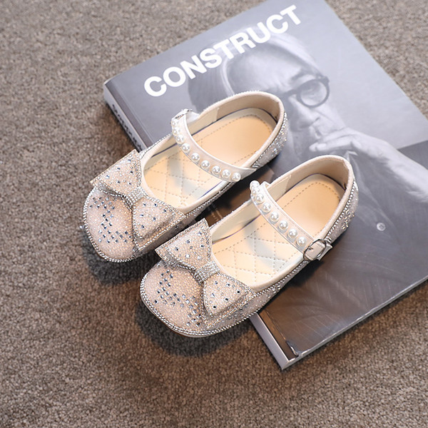 Stilīgi bērnu apavi ar lenti un akmentiņiem