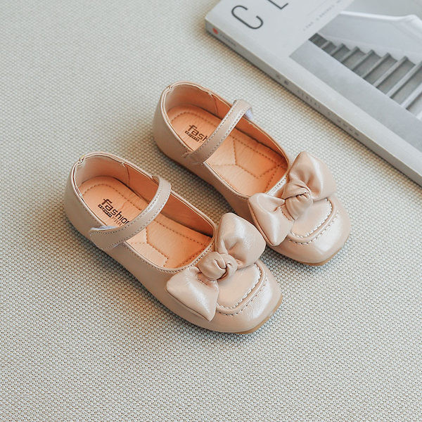 Παιδικά έκο δερμάτινα παπούτσια με επίπεδη σόλα και κορδέλα