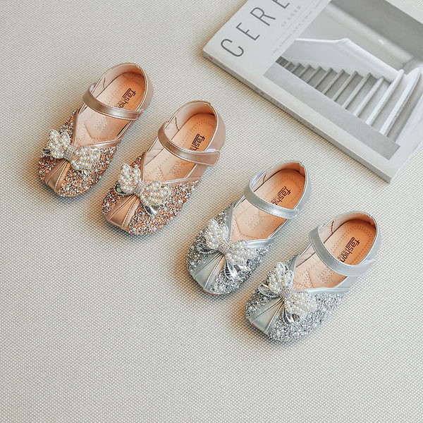 Laisvalaikio vaikiški basutės su kaspinu ir velcro užsegimu