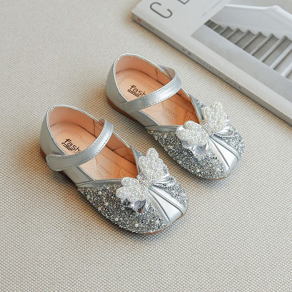 Laisvalaikio vaikiški basutės su kaspinu ir velcro užsegimu