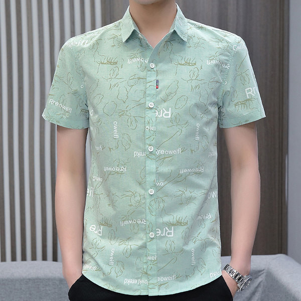 Uue mudeli lühikeste varrukate ja nööpidega meeste särk