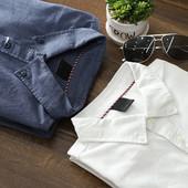 Moodne klassikalise krae ja nööpidega meeste särk