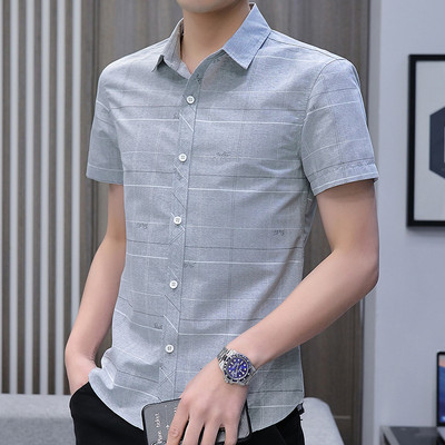 Moodne meeste lühikeste varrukatega särk mitmes värvitoonis