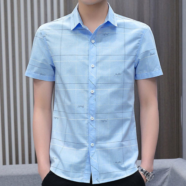 Moodne meeste lühikeste varrukatega särk mitmes värvitoonis