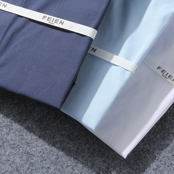 Vienkrāsains vīriešu krekls ar klasisku apkakli un īsām piedurknēm