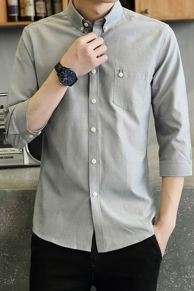 Vīriešu krekls ar 7/8 piedurkņu pogām un kabatām