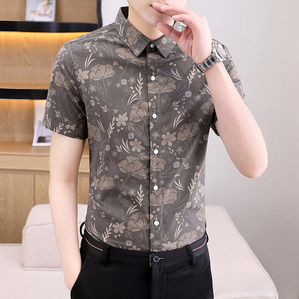 Ανδρικό πουκάμισο με κλασικό κολάρο και κουμπιά σε δύο χρώματα