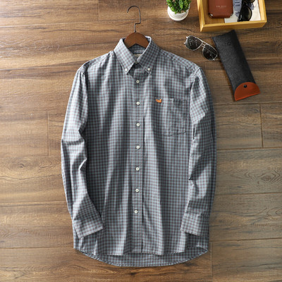 Tasku ja tikandiga ruuduline meestesärk