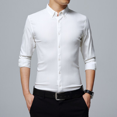 Uus klassikalise krae ja nööpidega särgimudel meestele